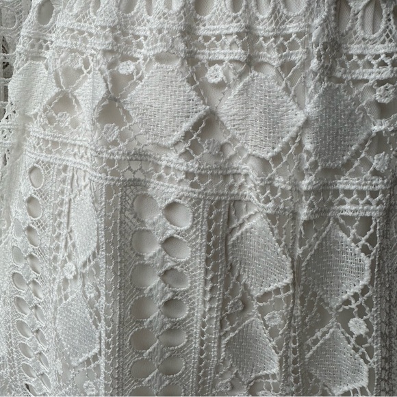 New Eilly Bazar Lace Romper Lined Size M 🌸 - Picture 9 of 16